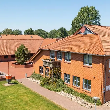 Jugendherberge Toenning 호스텔 *