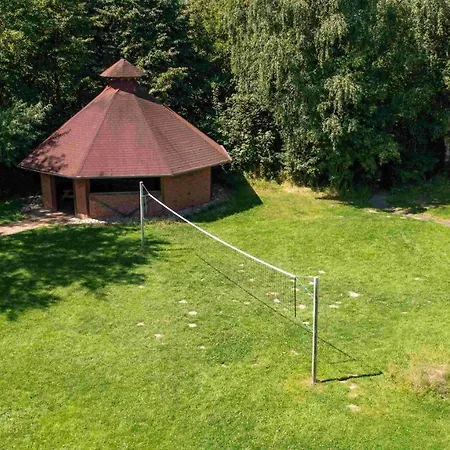 Jugendherberge Toenning 호스텔 톤닝