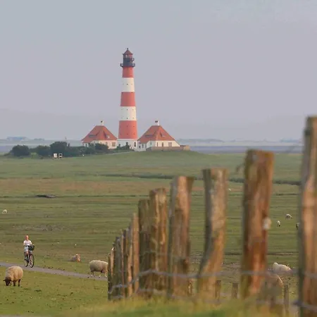 Jugendherberge Toenning 호스텔 톤닝